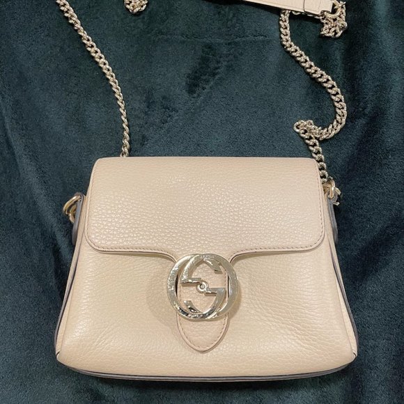 White Gucci Crossbody Bag with Silver Hardware - Picture 2 of 6